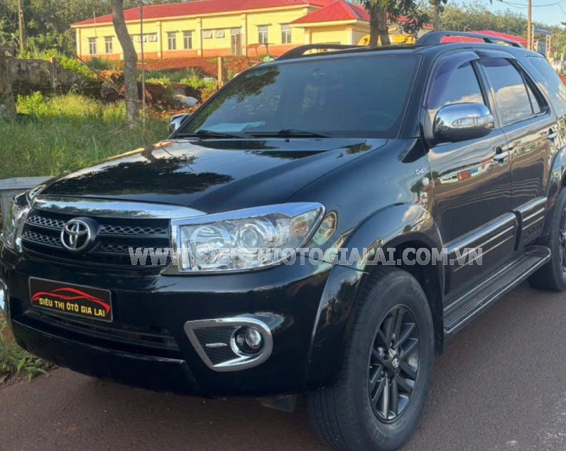 Toyota Fortuner 2.5G 2010