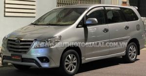 Xe Toyota Innova 2.0E 2015