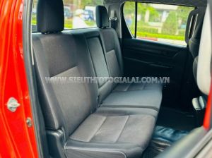 Xe Toyota Hilux 2.5E 4x2 MT 2015