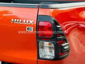 Xe Toyota Hilux 2.5E 4x2 MT 2015