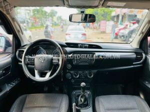Xe Toyota Hilux 2.5E 4x2 MT 2015