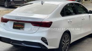Xe Kia K3 Deluxe 1.6 MT 2022