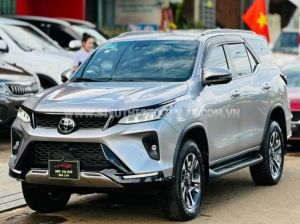 Xe Toyota Fortuner 2.8V 4x4 AT Legender 2020