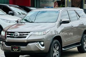Xe Toyota Fortuner 2.4G 4x2 AT 2019