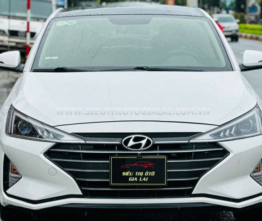 Xe Hyundai Elantra 1.6 MT 2019