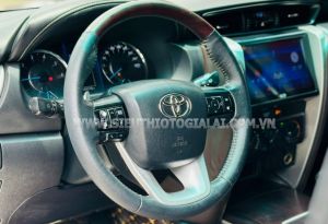 Xe Toyota Fortuner 2.4G 4x2 AT 2019