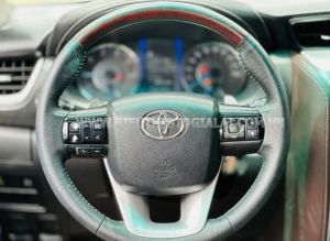 Xe Toyota Fortuner 2.4G 4x2 AT 2019