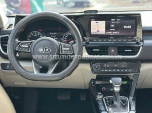 Xe Kia Seltos Premium 1.6 AT 2020