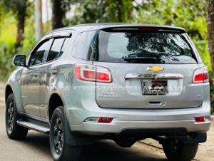 Xe Chevrolet Trailblazer LT 2.5L 4x2 MT 2018