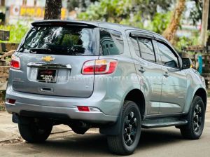 Xe Chevrolet Trailblazer LT 2.5L 4x2 MT 2018