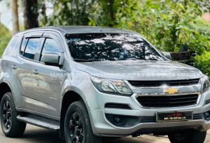 Xe Chevrolet Trailblazer LT 2.5L 4x2 MT 2018