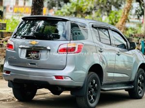 Xe Chevrolet Trailblazer LT 2.5L 4x2 MT 2018