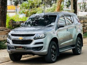Xe Chevrolet Trailblazer LT 2.5L 4x2 MT 2018