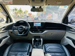Xe Kia Carens 1.5G Luxury 2024