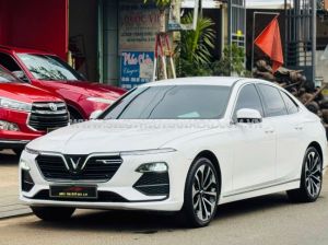 Xe VinFast Lux A 2.0 Premium 2.0 AT 2019
