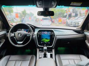 Xe VinFast Lux A 2.0 Premium 2.0 AT 2019