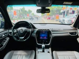 Xe VinFast Lux SA 2.0 Plus 2.0 AT 2019