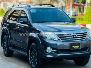 Xe Toyota Fortuner 2.7V 4x2 AT 2015