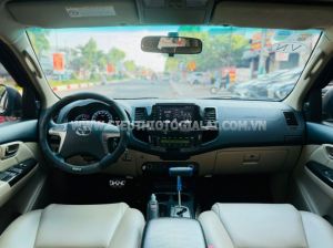 Xe Toyota Fortuner 2.7V 4x2 AT 2015