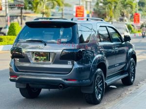 Xe Toyota Fortuner 2.7V 4x2 AT 2015
