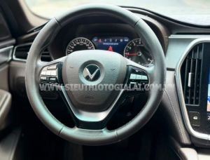 Xe VinFast Lux A 2.0 Base 2.0 AT 2021