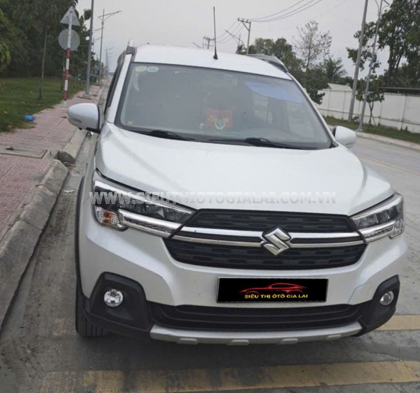 Suzuki XL7 1.5 AT 2021