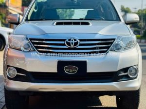 Xe Toyota Fortuner 2.5G 2015