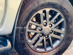 Xe Toyota Fortuner 2.5G 2015