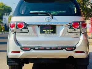 Xe Toyota Fortuner 2.5G 2015