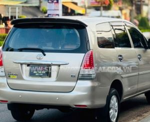 Xe Toyota Innova G 2010