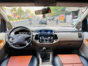 Xe Toyota Innova G 2010