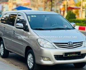 Xe Toyota Innova G 2010