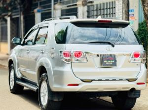 Xe Toyota Fortuner 2.5G 2014