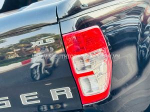 Xe Ford Ranger XLS 2.2L 4x2 AT 2020