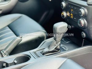 Xe Ford Ranger XLS 2.2L 4x2 AT 2020