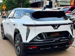 Xe VinFast VF7 Plus 2026