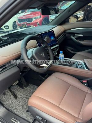 Xe VinFast VF7 Plus 2026