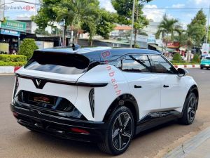 Xe VinFast VF7 Plus 2026