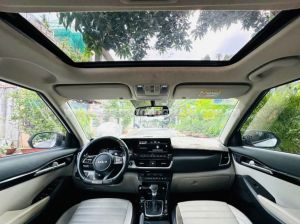 Xe Kia Seltos Premium 1.6 AT 2021