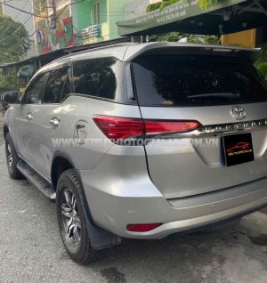 Xe Toyota Fortuner 2.4G 4x2 AT 2019