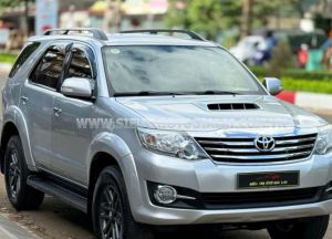 Xe Toyota Fortuner 2.5G 2016