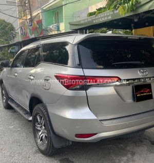 Xe Toyota Fortuner 2.4G 4x2 AT 2019
