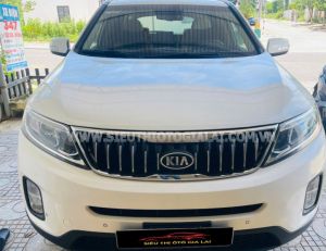 Xe Kia Sorento 2.4 GAT Deluxe 2019