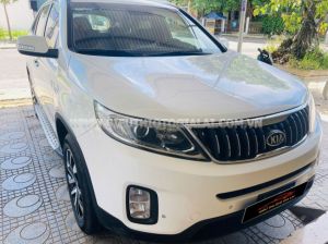 Xe Kia Sorento 2.4 GAT Deluxe 2019