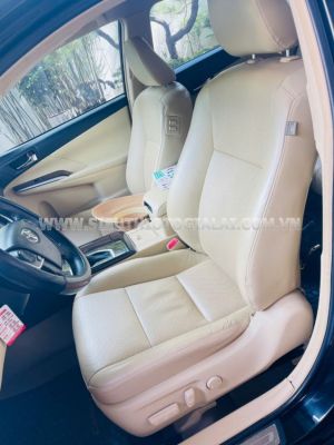Xe Toyota Camry 2.0E 2018
