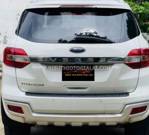Xe Ford Everest Titanium 2.2L 4x2 AT 2016