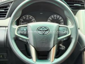 Xe Toyota Innova 2.0E 2017