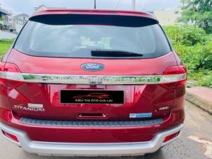 Xe Ford Everest Titanium 2.0L 4x4 AT 2019
