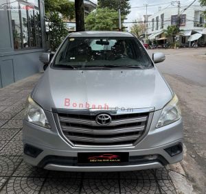 Xe Toyota Innova 2.0E 2015