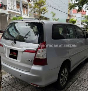 Xe Toyota Innova 2.0E 2015